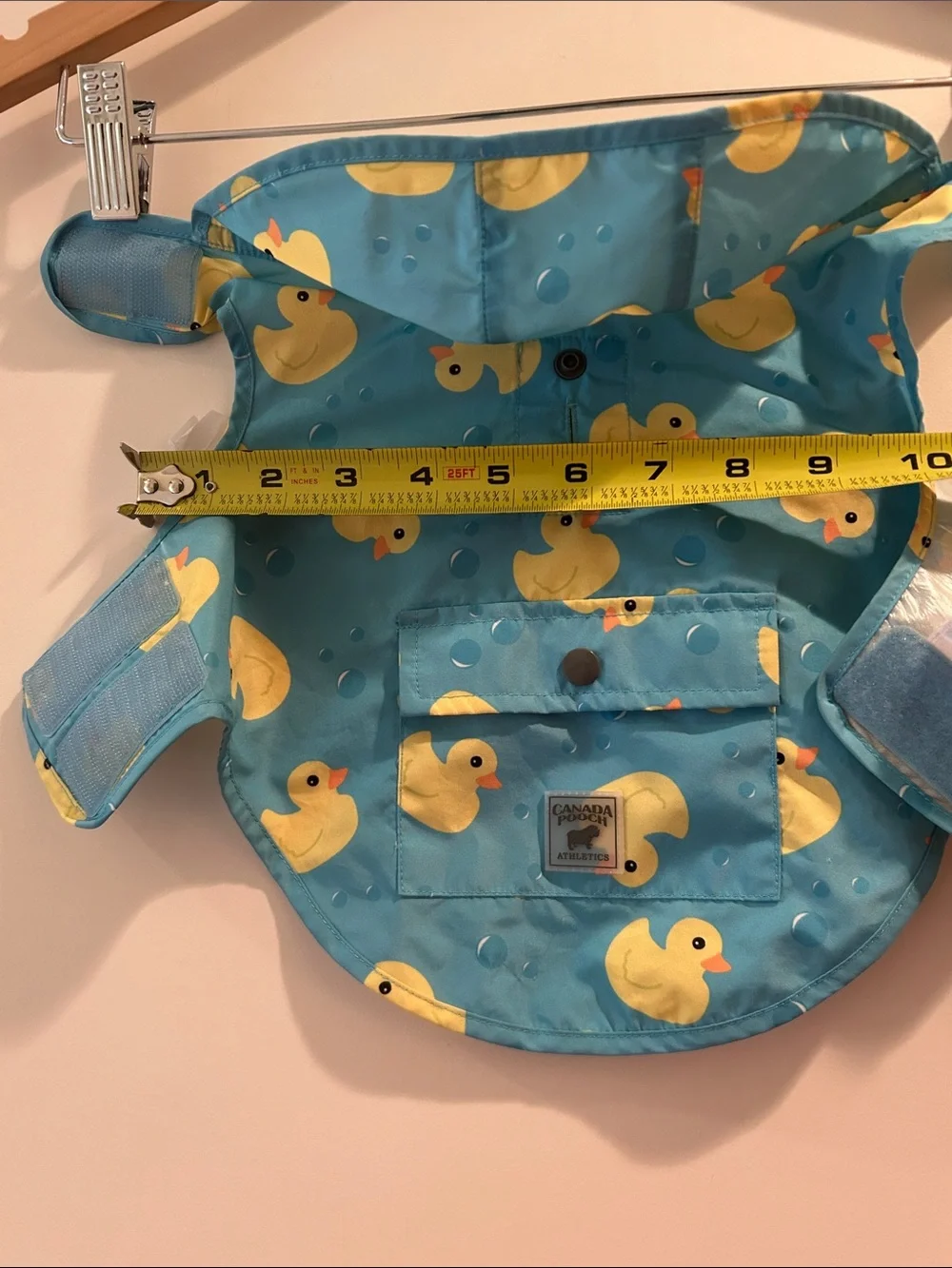 Canada Pooch Duck Print Dog Pet Hooded snap poncho raincoat size 10(fits 5-8lbs)